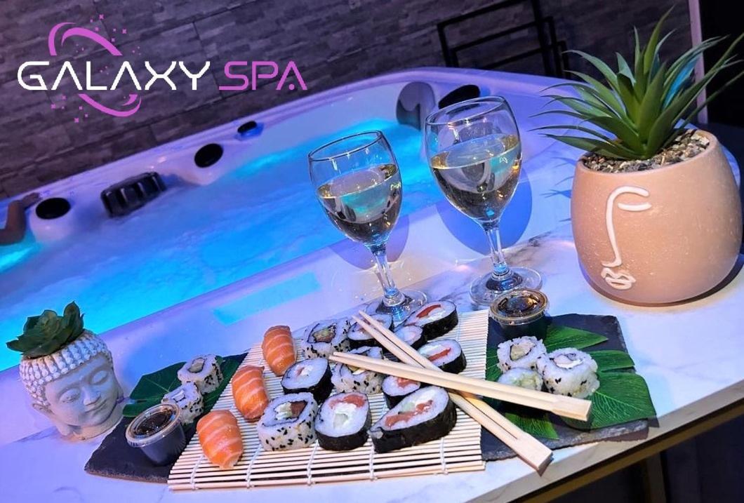 Galaxy Spa - Suite Mercure Jacuzzi Privatif Champigneulles Exterior photo