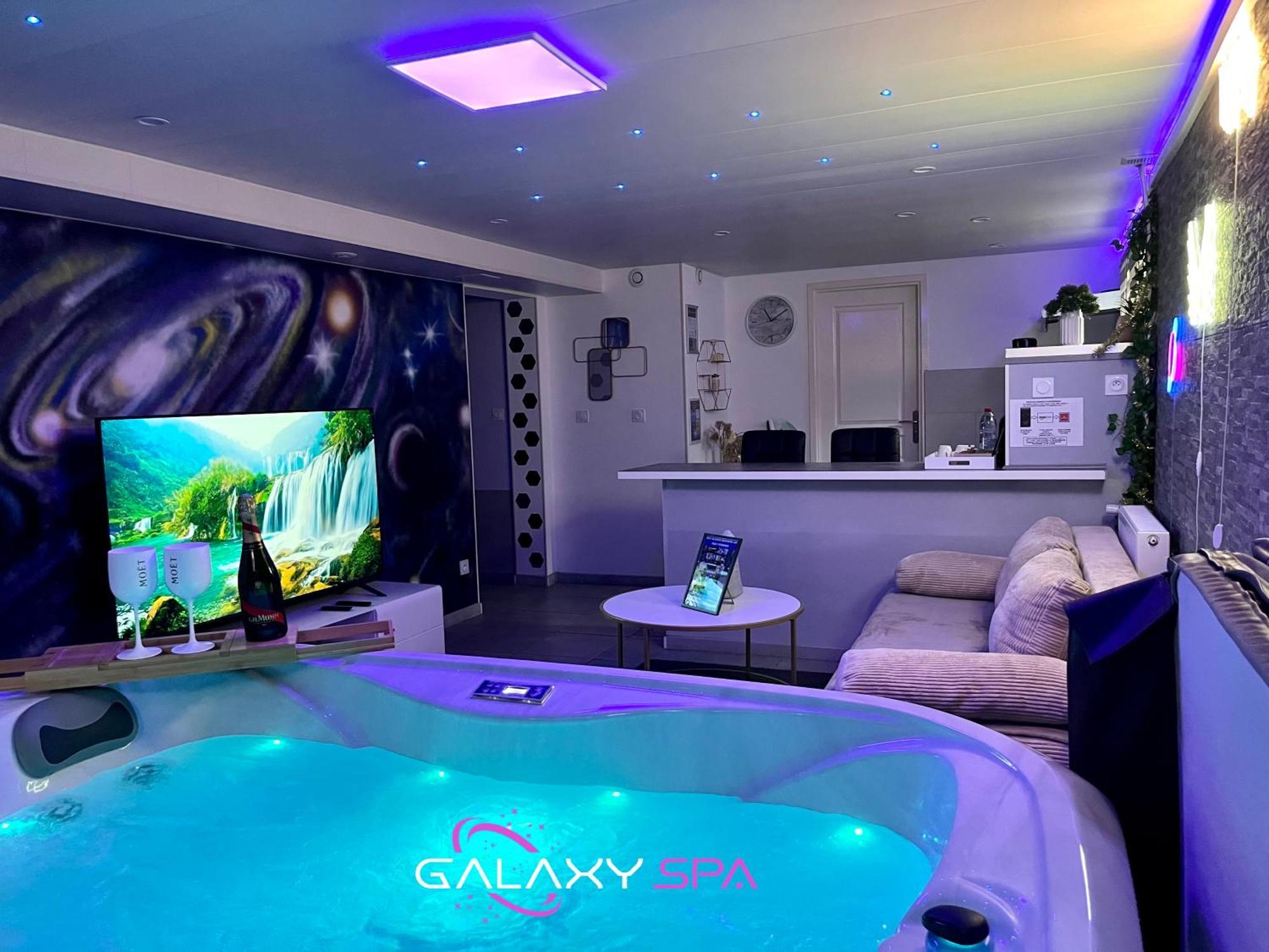 Galaxy Spa - Suite Mercure Jacuzzi Privatif Champigneulles Exterior photo