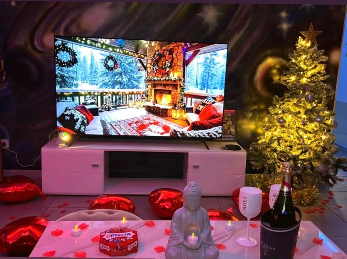 Galaxy Spa - Suite Mercure Jacuzzi Privatif Champigneulles Exterior photo